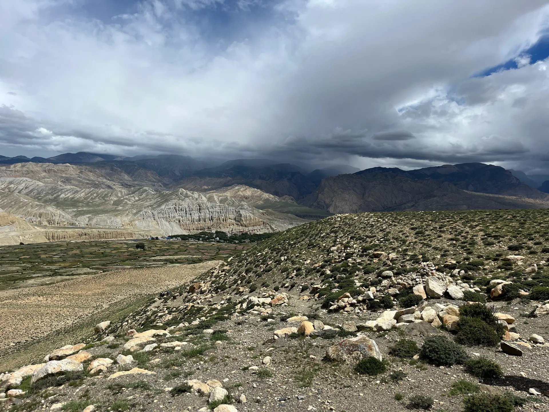 Landschaft vor Lo-Mantang | © Astrid Kleemann