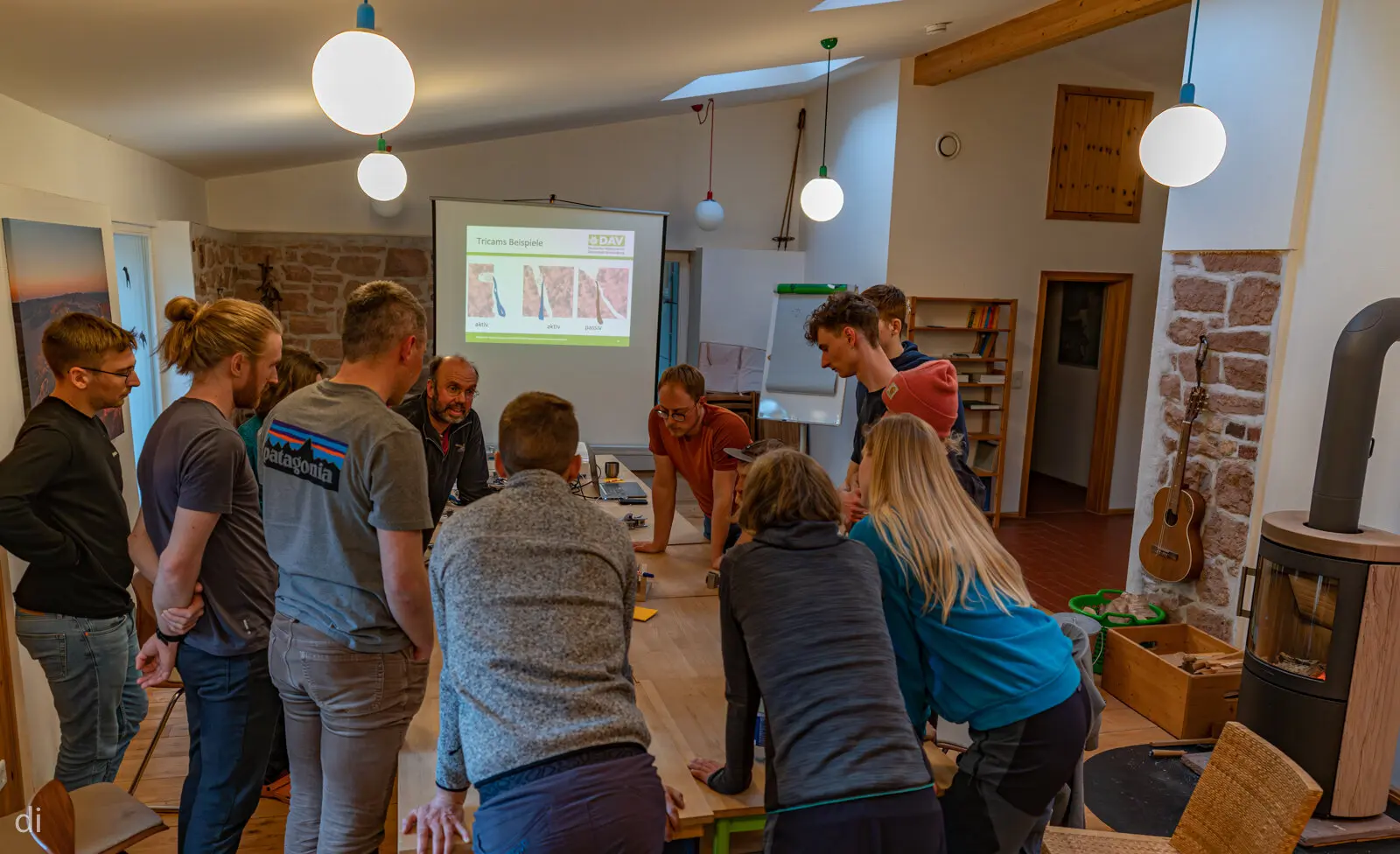 Kurs im Seminarraum des Heubachhaus | © Doris Ihlefeld