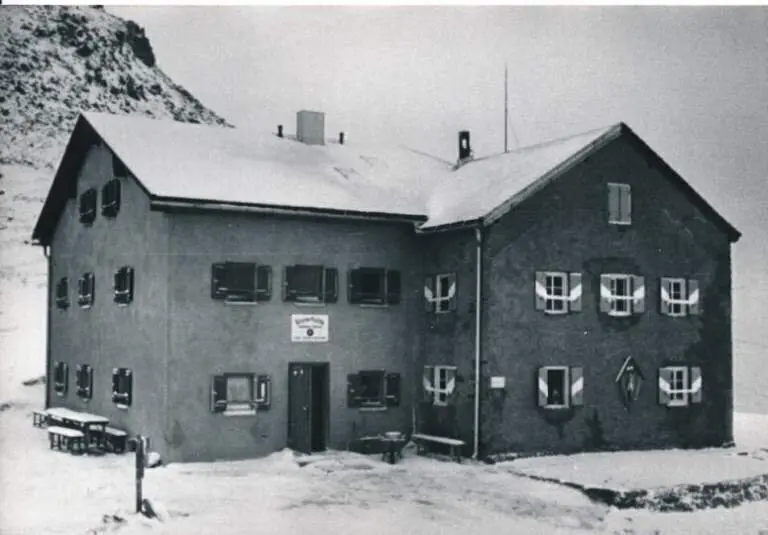 Die Glorer Hütte im Winter | © DAV / Archiv